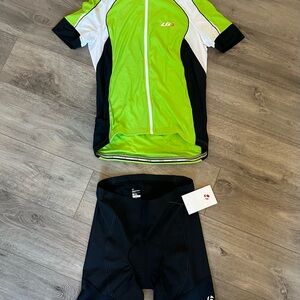 Green and Black Cycling Jersey and Shorts Set